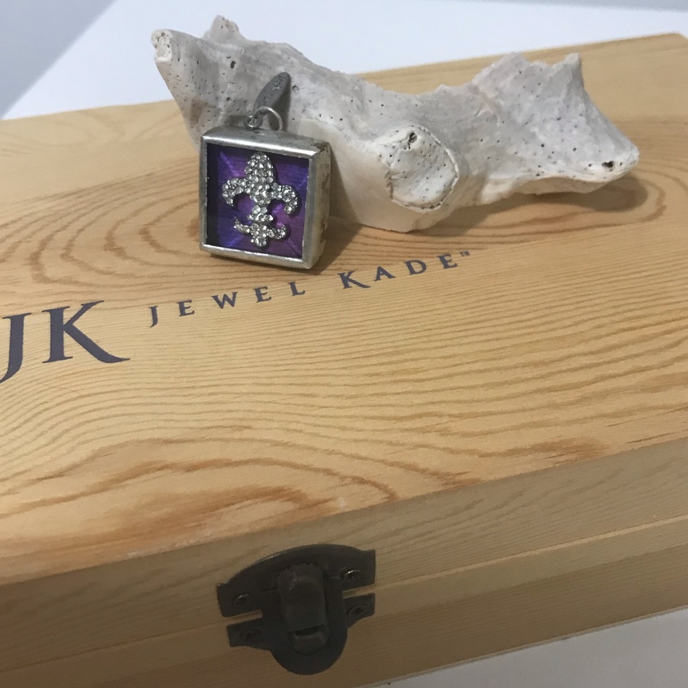 🐚JEWEL KADE🐚CHARM: Bliss 💜 Paris {NWT}